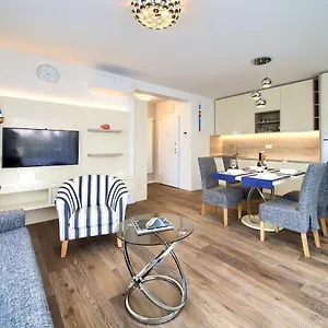 Lungomare Apartment Malinska